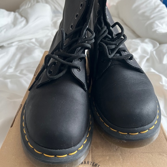 COPY - DR. MARTENS 1460 LACE UP BOOTS Men - Picture 4 of 8